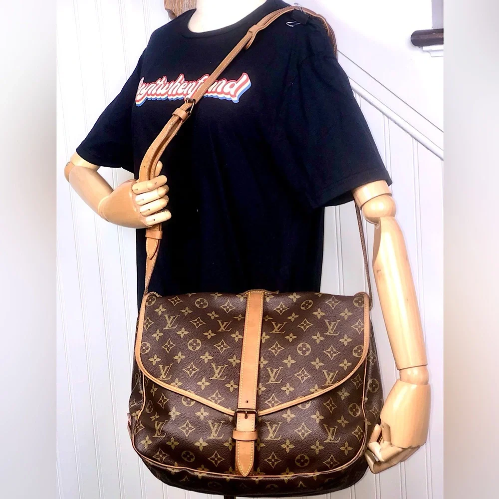 LOUIS VUITTON Saumur 35 Double Sided LV Monogram Messenger Bag w/ LV Dust Bag